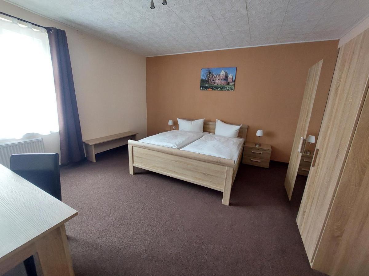 Pension Am Park Бад-Мускау Экстерьер фото