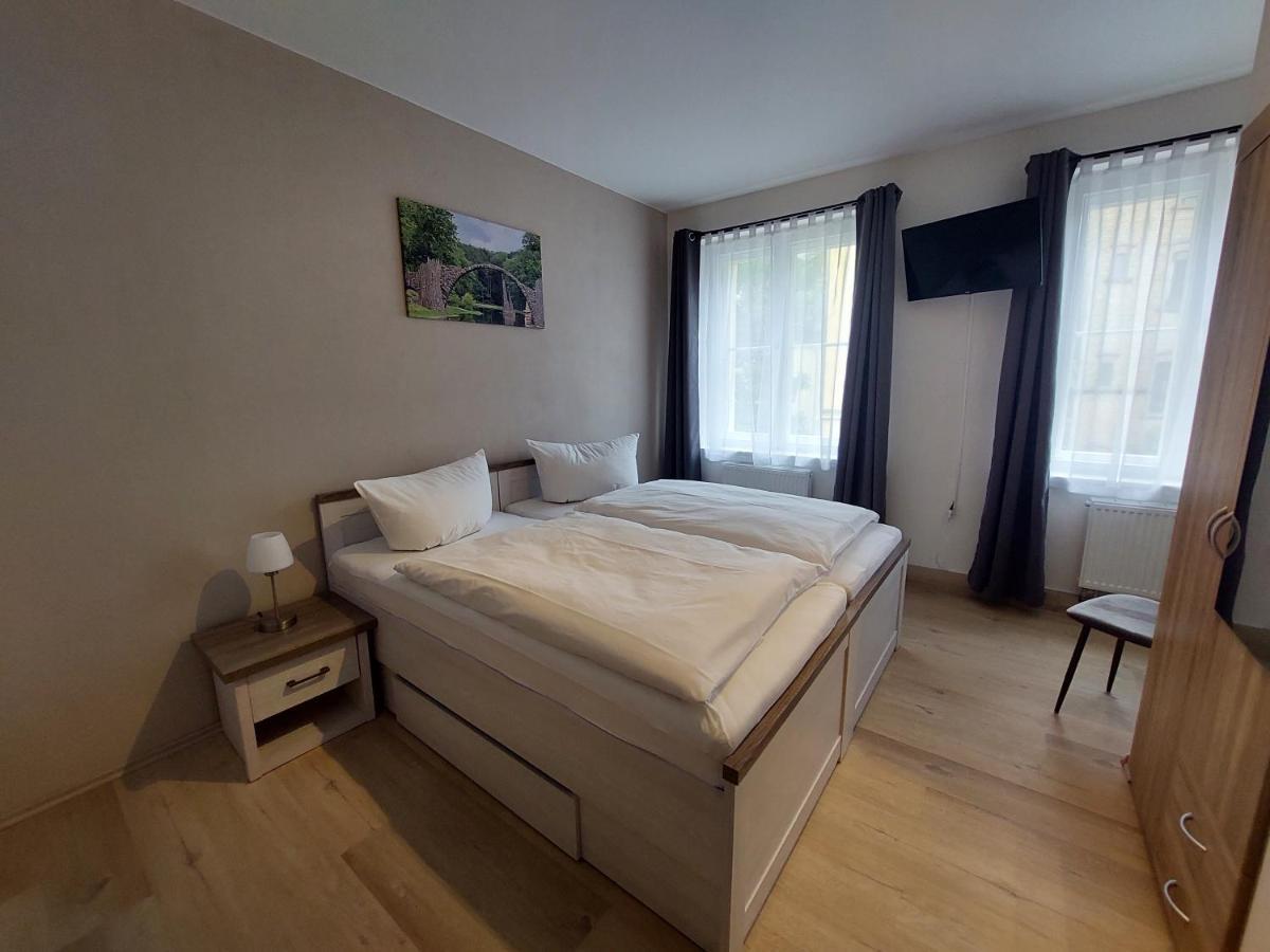 Pension Am Park Бад-Мускау Экстерьер фото